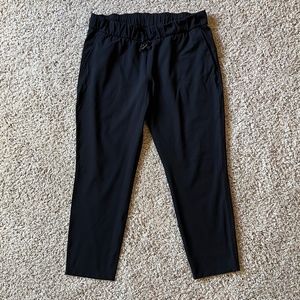 Lululemon On The Fly 7/8 Ankle Pants